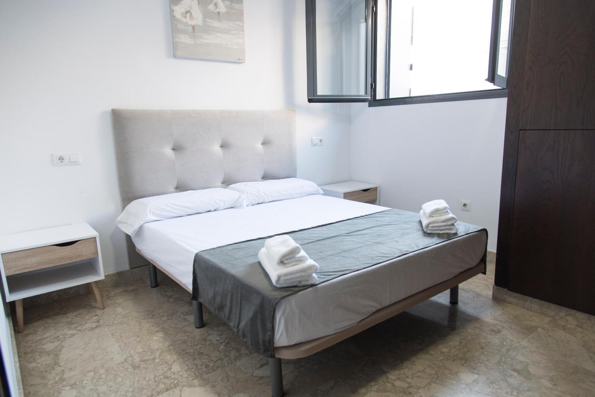 Nightinsevilla Teodosio Free Parking Екстериор снимка