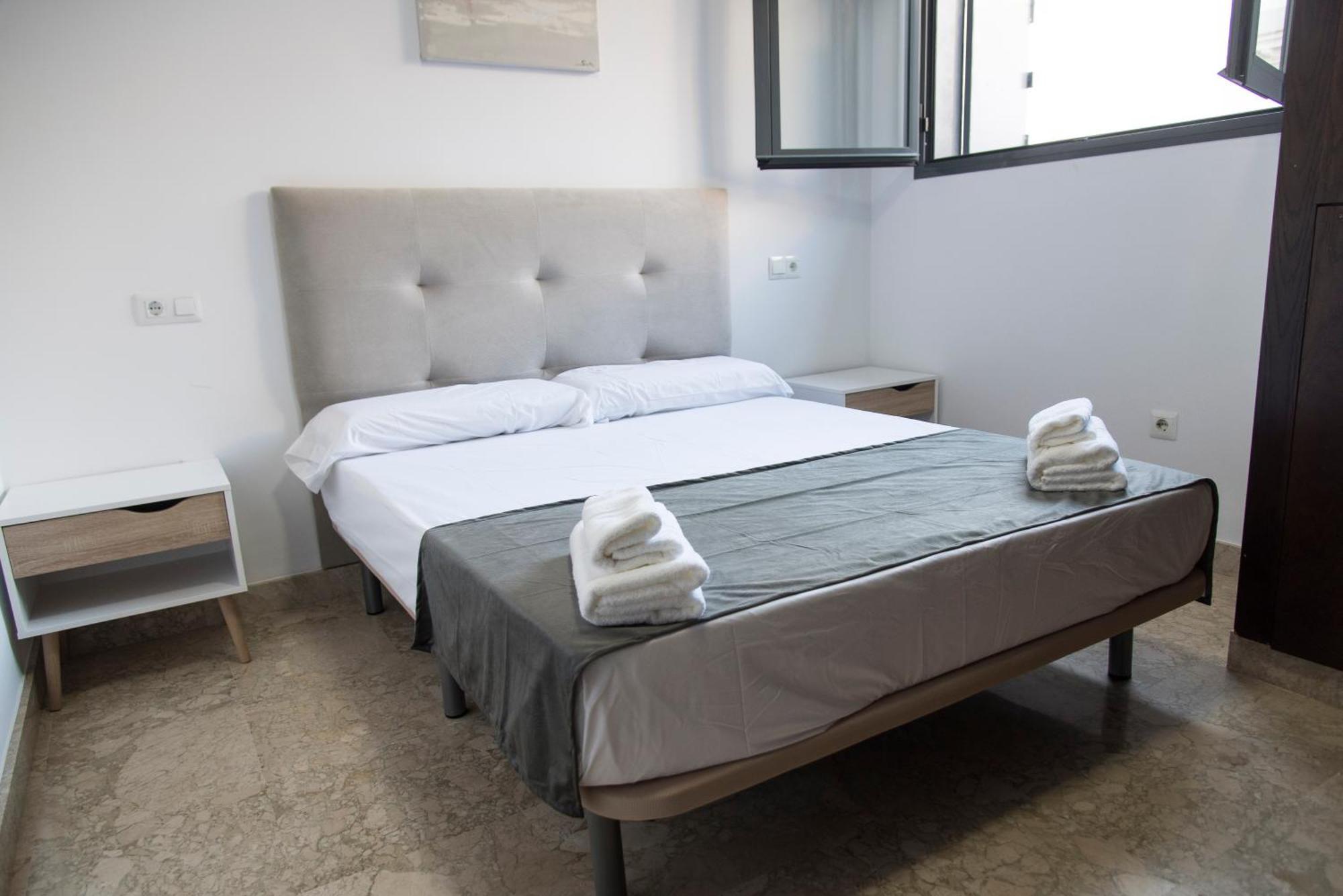Nightinsevilla Teodosio Free Parking Екстериор снимка