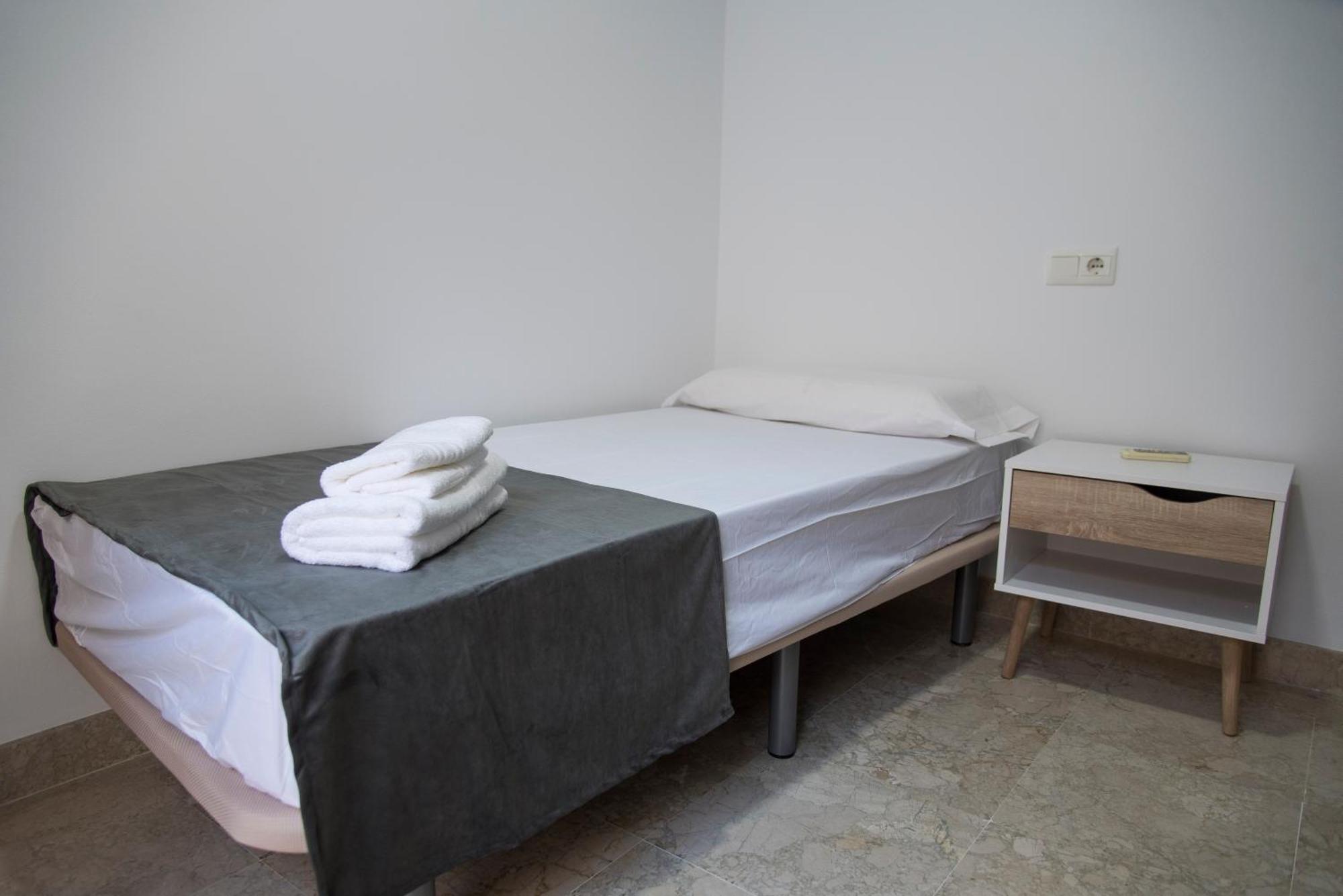 Nightinsevilla Teodosio Free Parking Екстериор снимка