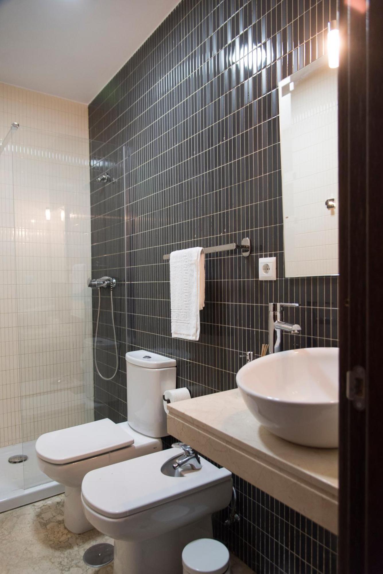 Nightinsevilla Teodosio Free Parking Екстериор снимка